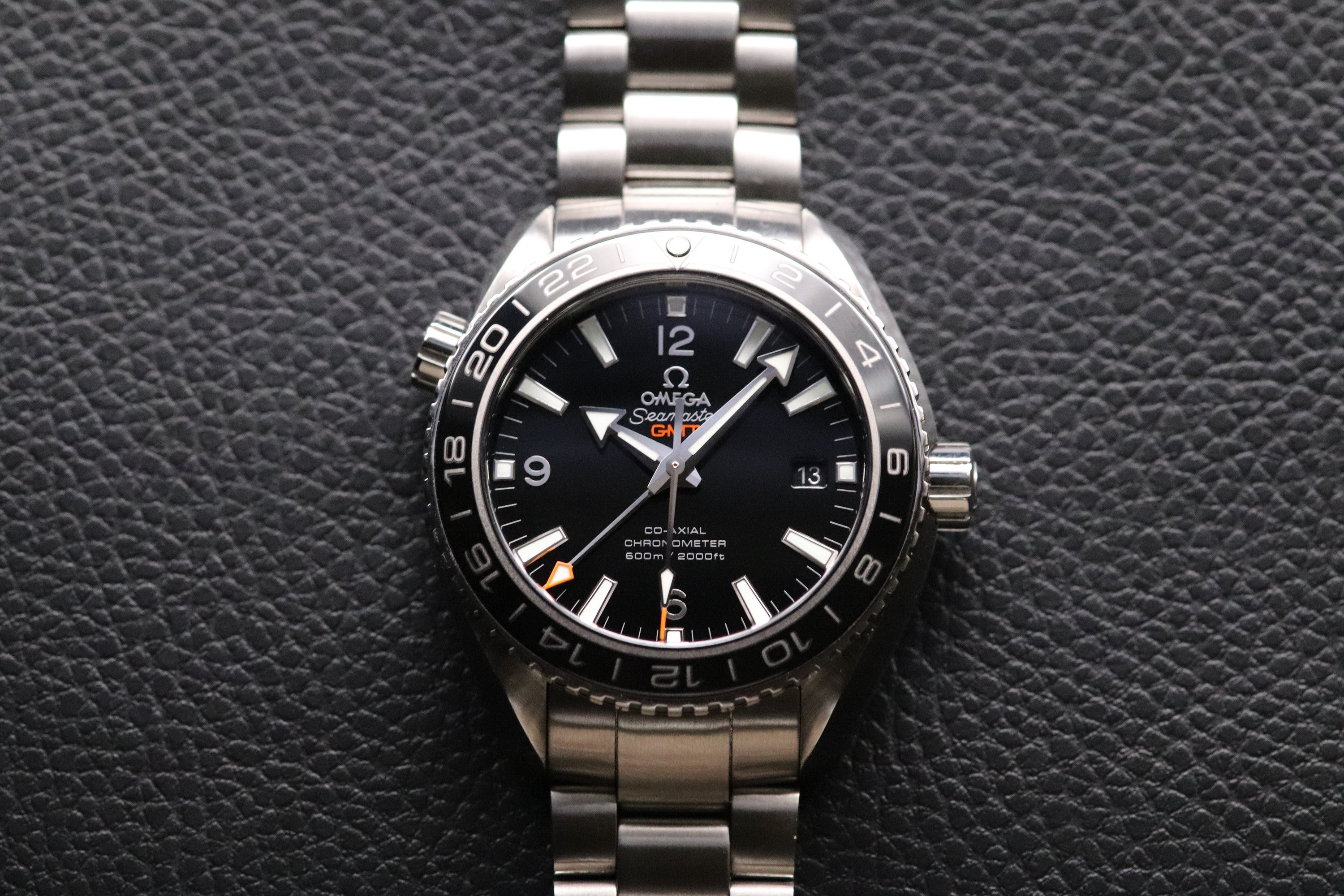 Omega Seamaster Planet Ocean GMT 232.30.44.22.01.001 Fullset 2017 Box+Papers