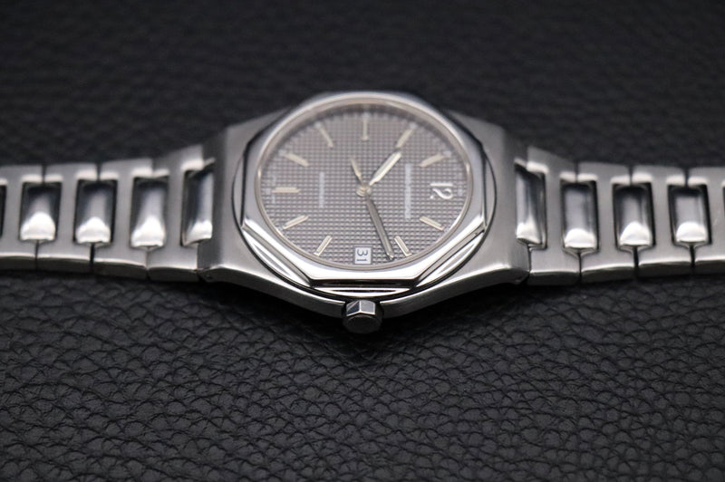 Girard Perregaux Laureato 8010