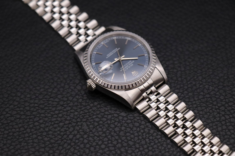 Rolex Datejust 16220 Blue No Holes